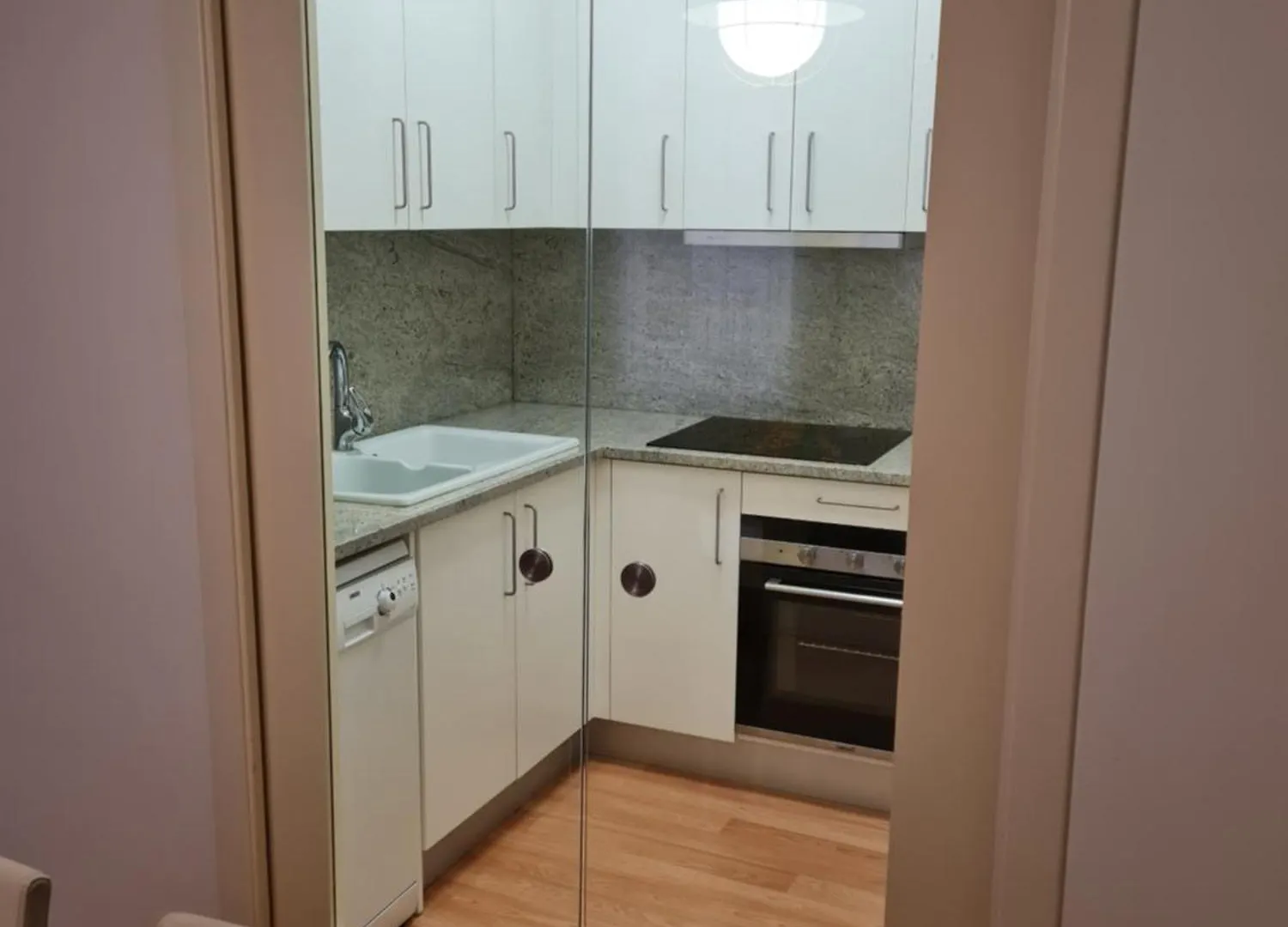 Apartamentos Nouvilas Portbou 0*,  Spanien